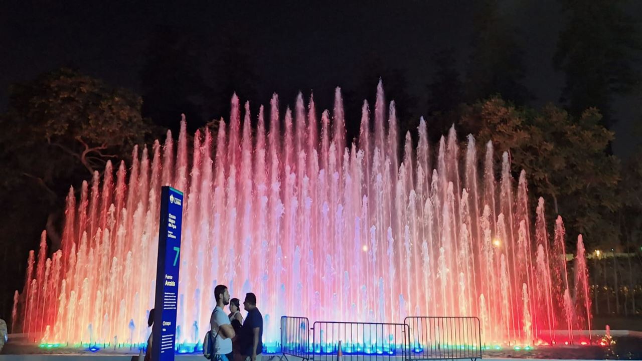 Barranco, Magic Water Circuit And Dinner Show (3)