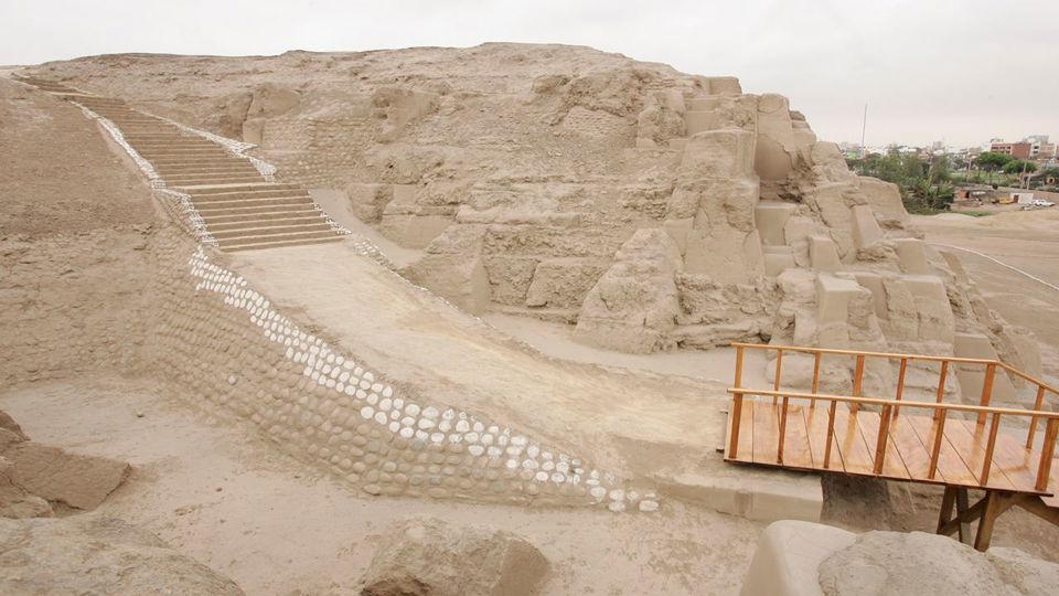 Huaca Pucllana e Complexo Arqueológico Mateo Salado foto 6