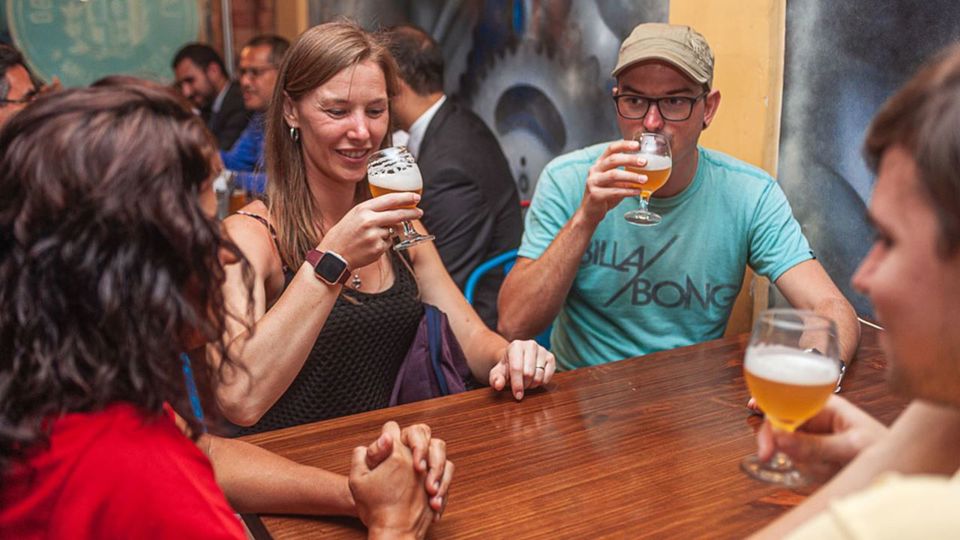 Comida Callejera a Pie en el Centro Histórico foto 4