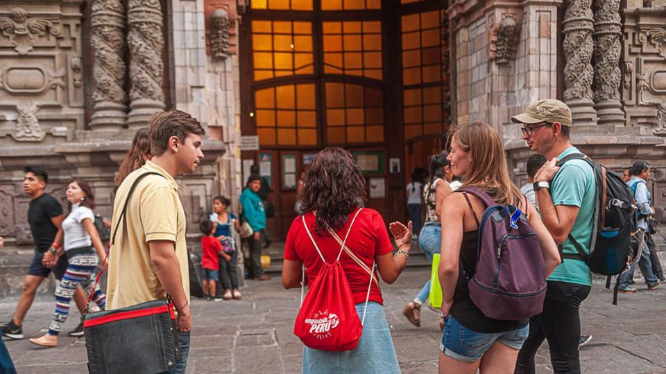 Comida Callejera a Pie en el Centro Histórico foto 8